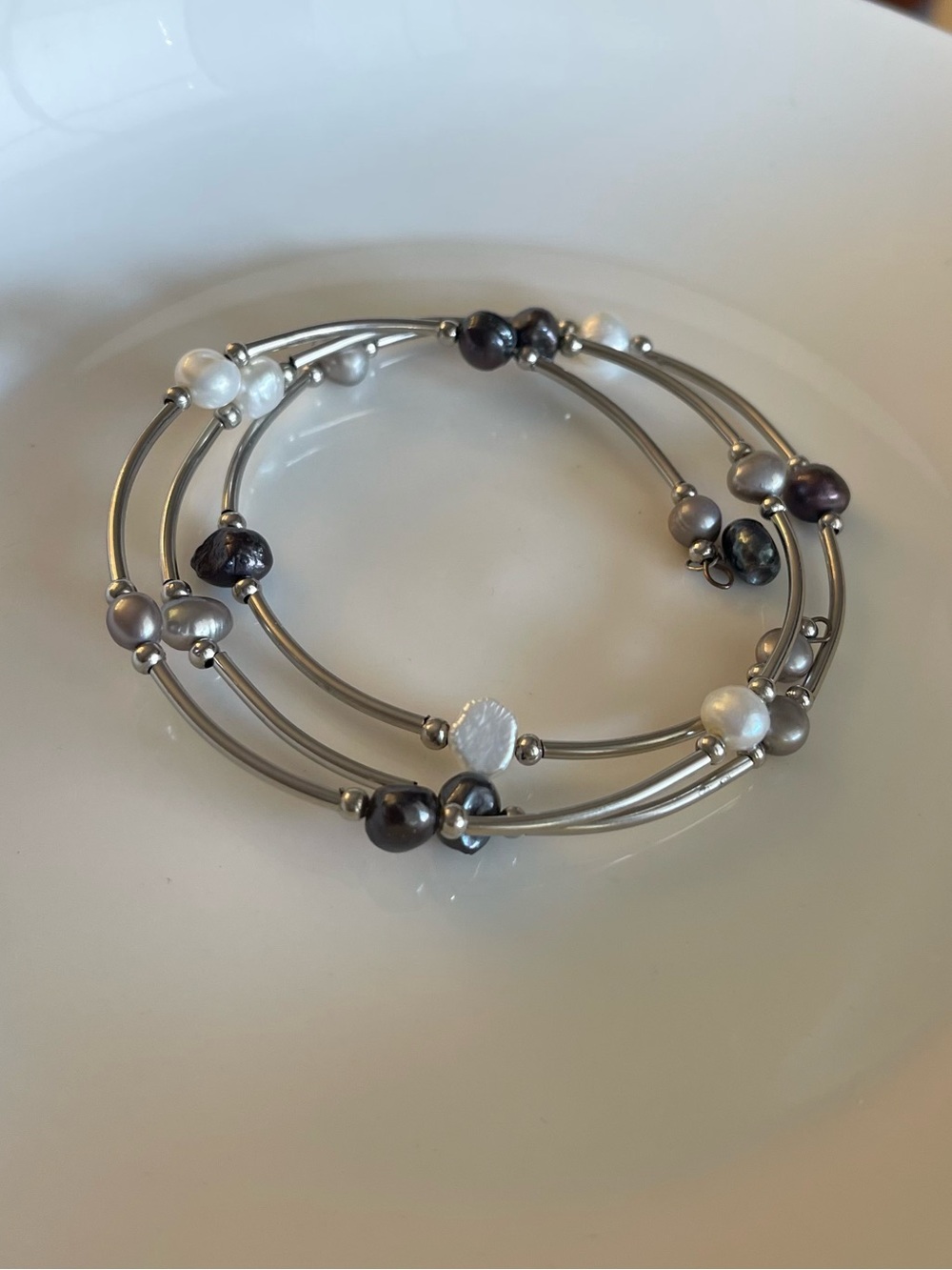 💖5 for $25😻Multi-Strand Freshwater Pearl and Silver-Tone Bracelet - White & Gray